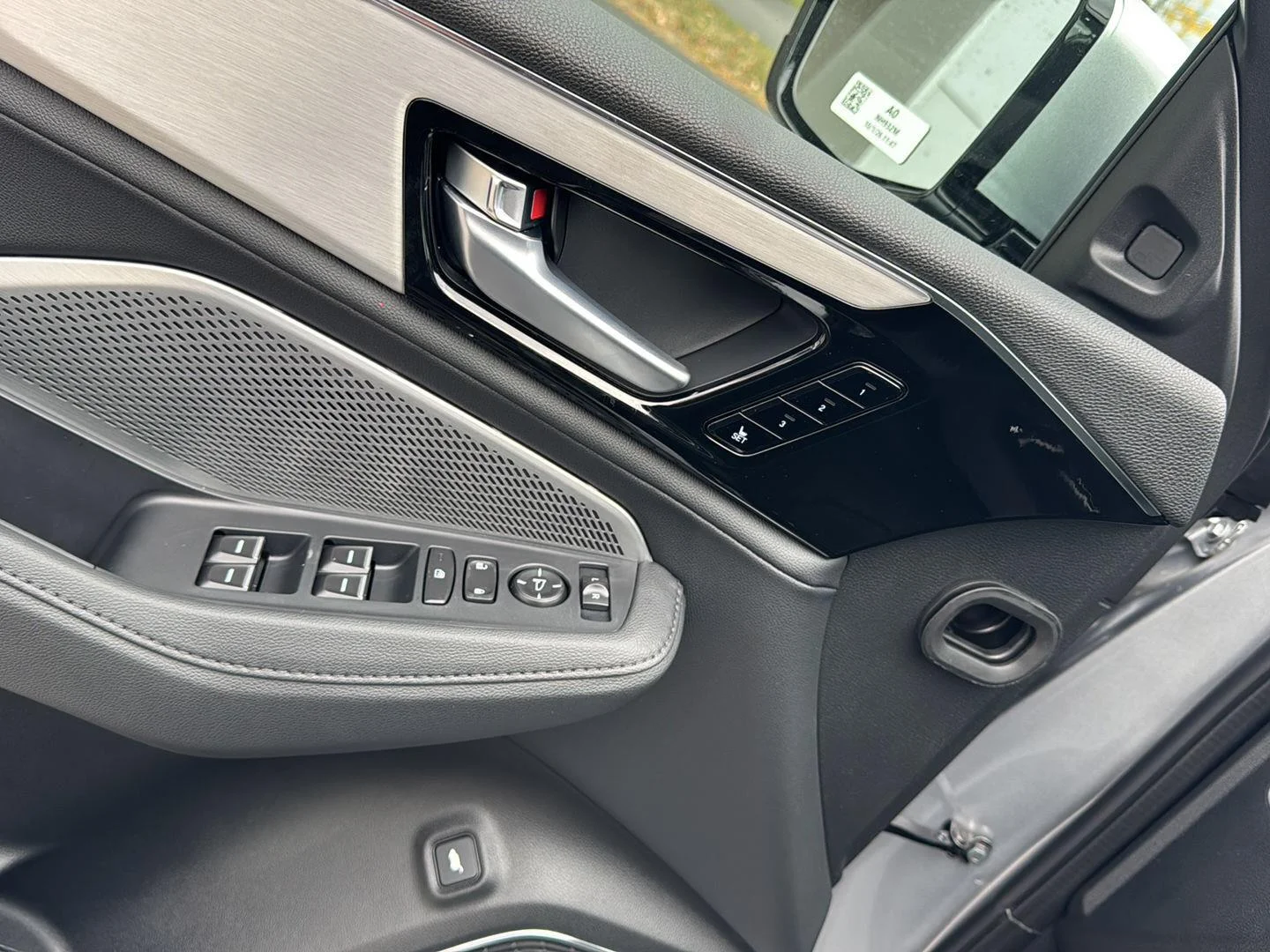New 2026 Solar Silver Metallic Acura SH-AWD image 27