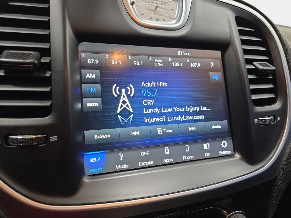 Used 2018 Velvet Red Pearlcoat Chrysler Touring image 20
