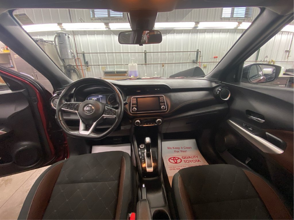 Used 2020 Red Nissan SR image 12