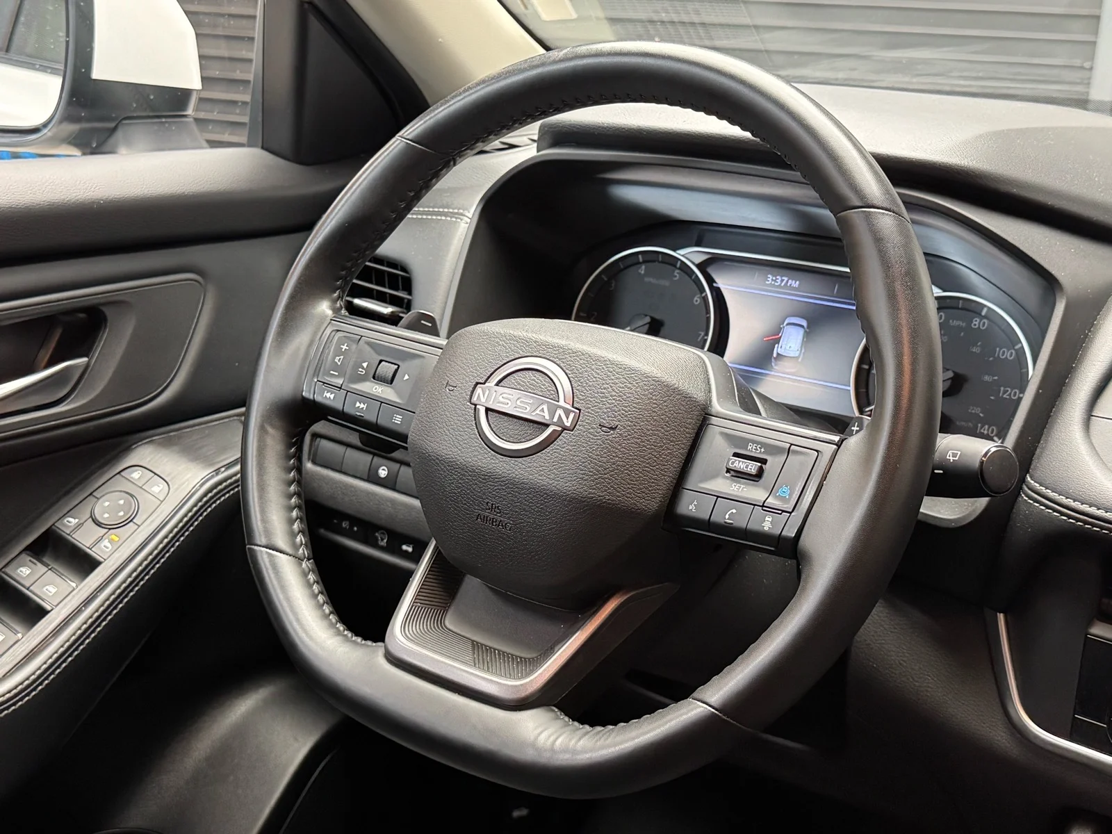 Used 2025 Everest White Pearl (qbe) Nissan SV image 11