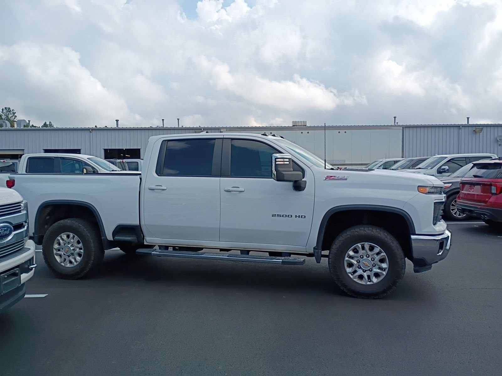 Used 2024 White Chevrolet LT image 4
