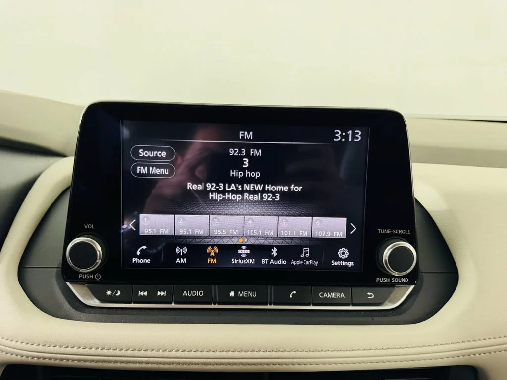 2025 Nissan Rogue SV - Photo 19