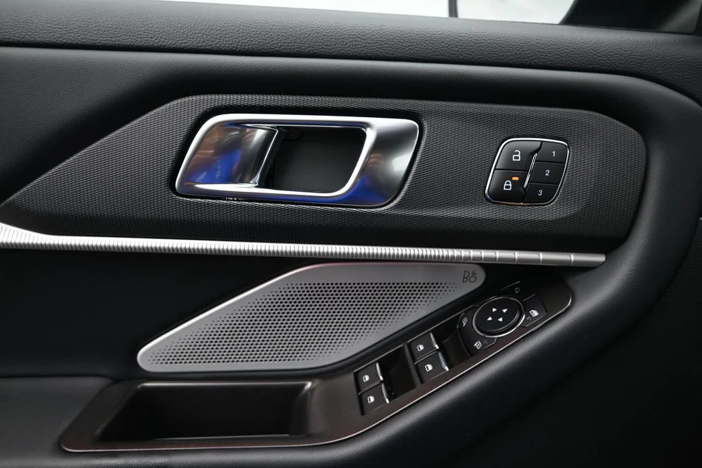 New 2026 Vapor Blue Metallic Ford Tremor® image 22