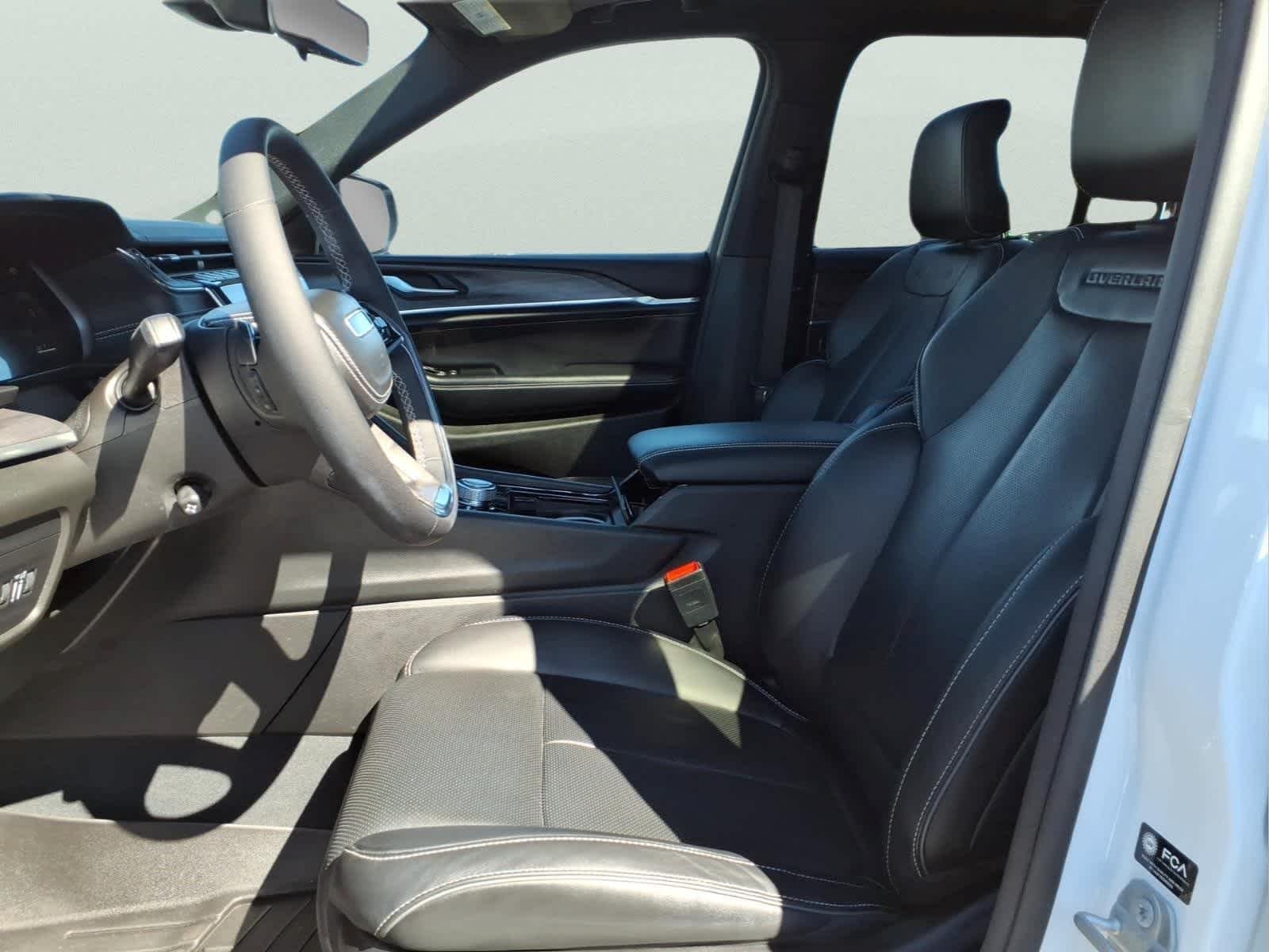 Used 2023 Bright White Clearcoat Jeep Overland image 15
