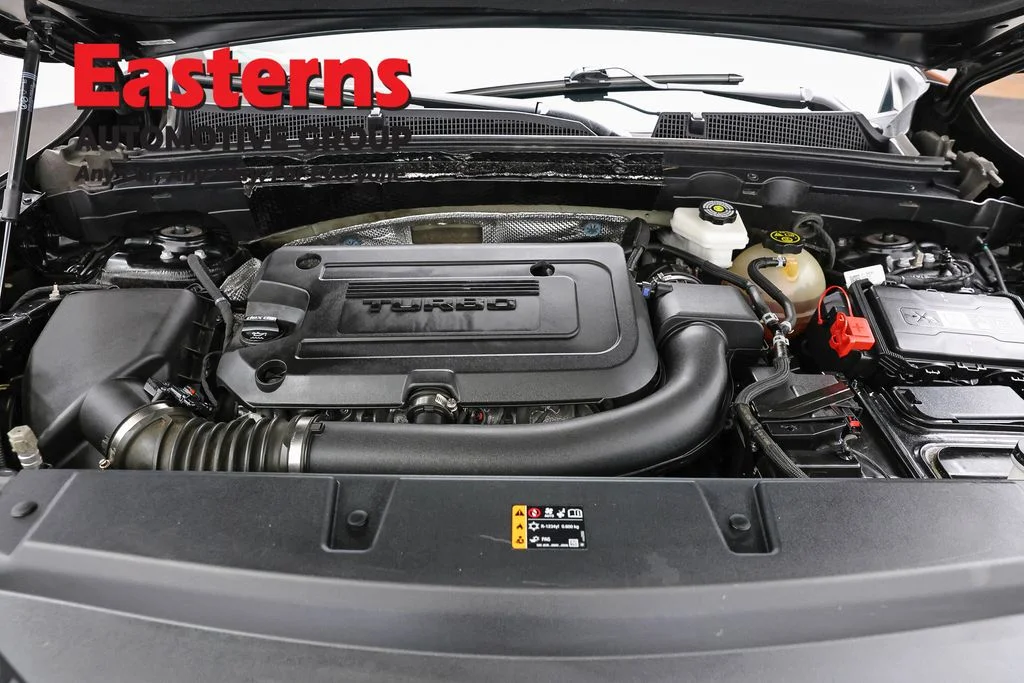 Used 2022 Black Buick Preferred image 7