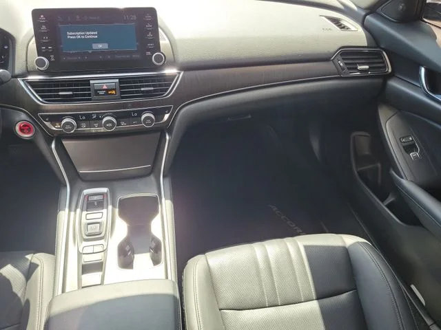 Used 2022 Silver Honda EX-L image 16