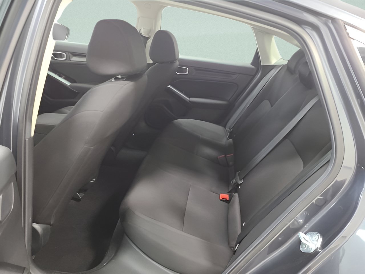 Used 2025 Meteorite Gray Metallic Honda LX image 16