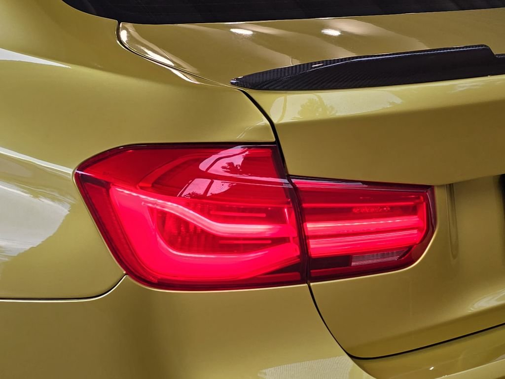 Used 2018 Yellow BMW Base image 36
