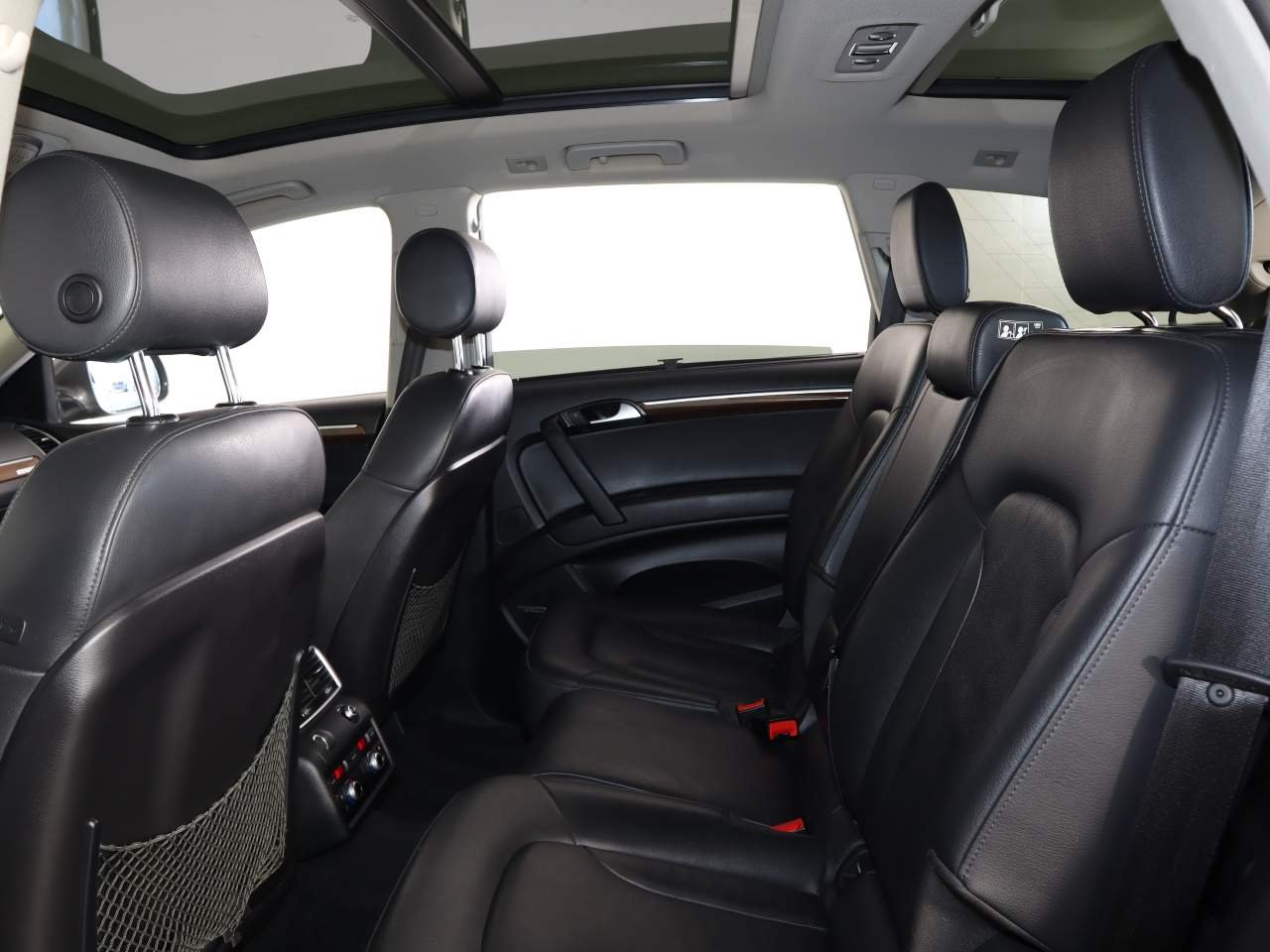 Used 2013 Graphite Gray Metallic Audi 3.0T quattro Premium Plus image 13
