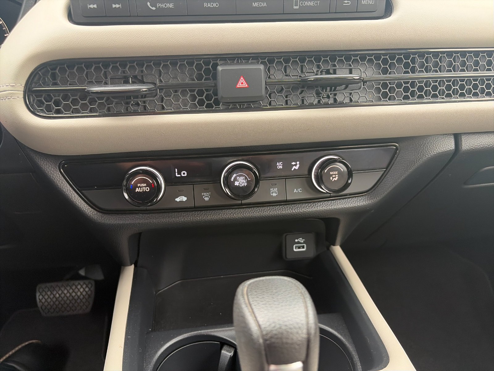 Used 2024 Modern Steel Metallic Honda LX image 23