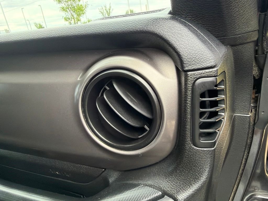 Used 2020 Gray Jeep Unlimited Sport image 17