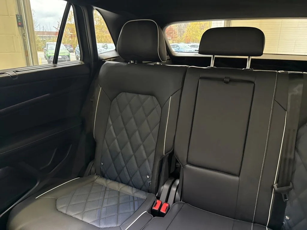 2026 Volkswagen Atlas Cross Sport SEL Premium R-LINE - Photo 13