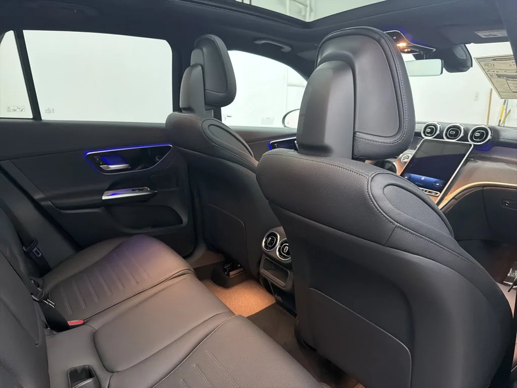 Used 2026 Black Mercedes-Benz GLC 300 image 24