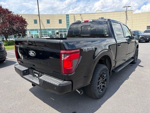 New 2026 Agate Black Metallic Ford XLT image 3