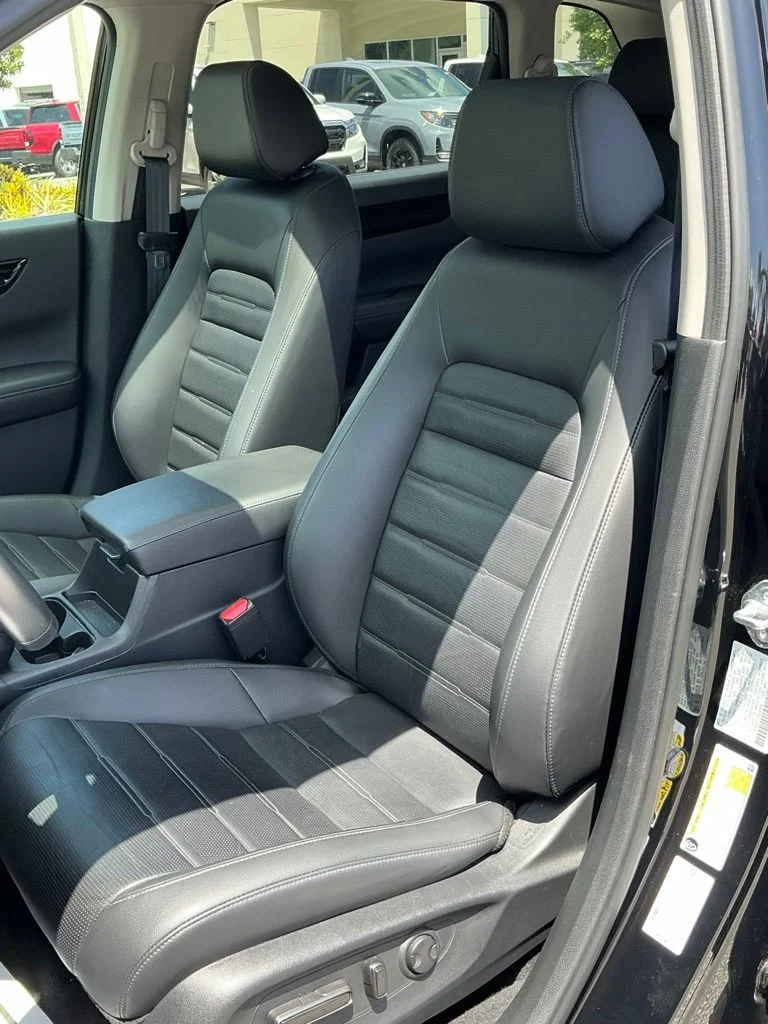 Used 2024  Honda EX-L image 34