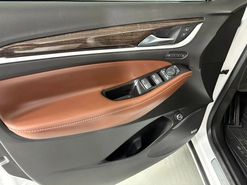 Used 2020 White Buick Avenir image 13