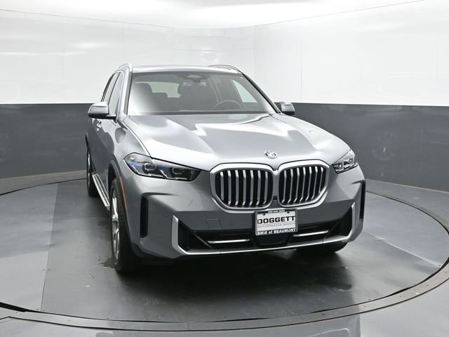 Used 2025 Gray BMW sDrive40i image 17