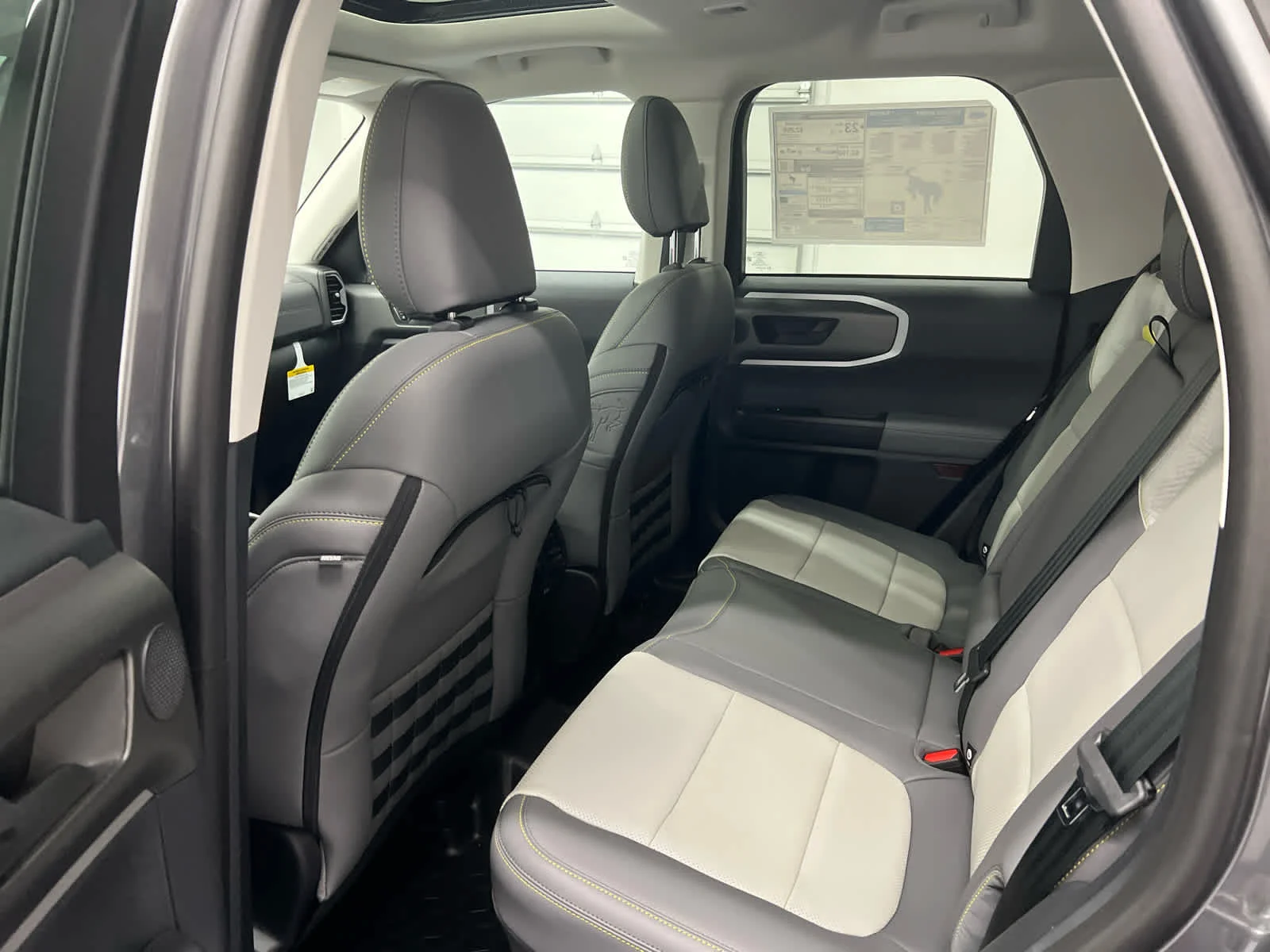 New 2026 Carbonized Gray Metallic Ford Badlands image 10