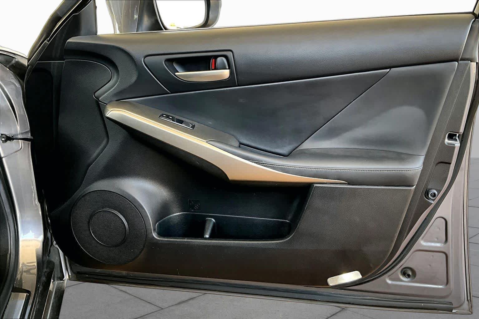 Used 2018 Nebula Gray Pearl Lexus  image 21