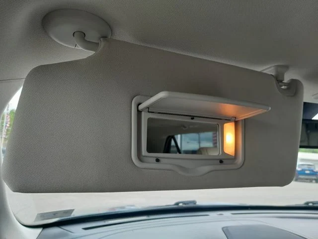 Used 2018 Blue Ford Platinum image 31