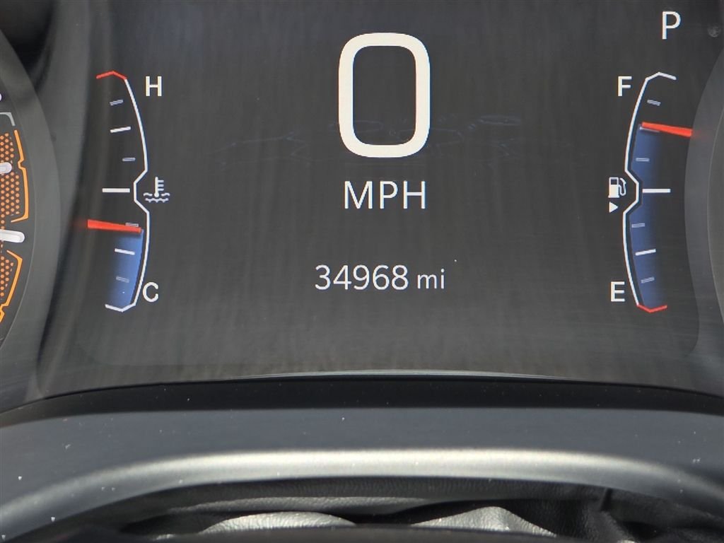 Certified Used 2025 White Jeep Latitude image 21