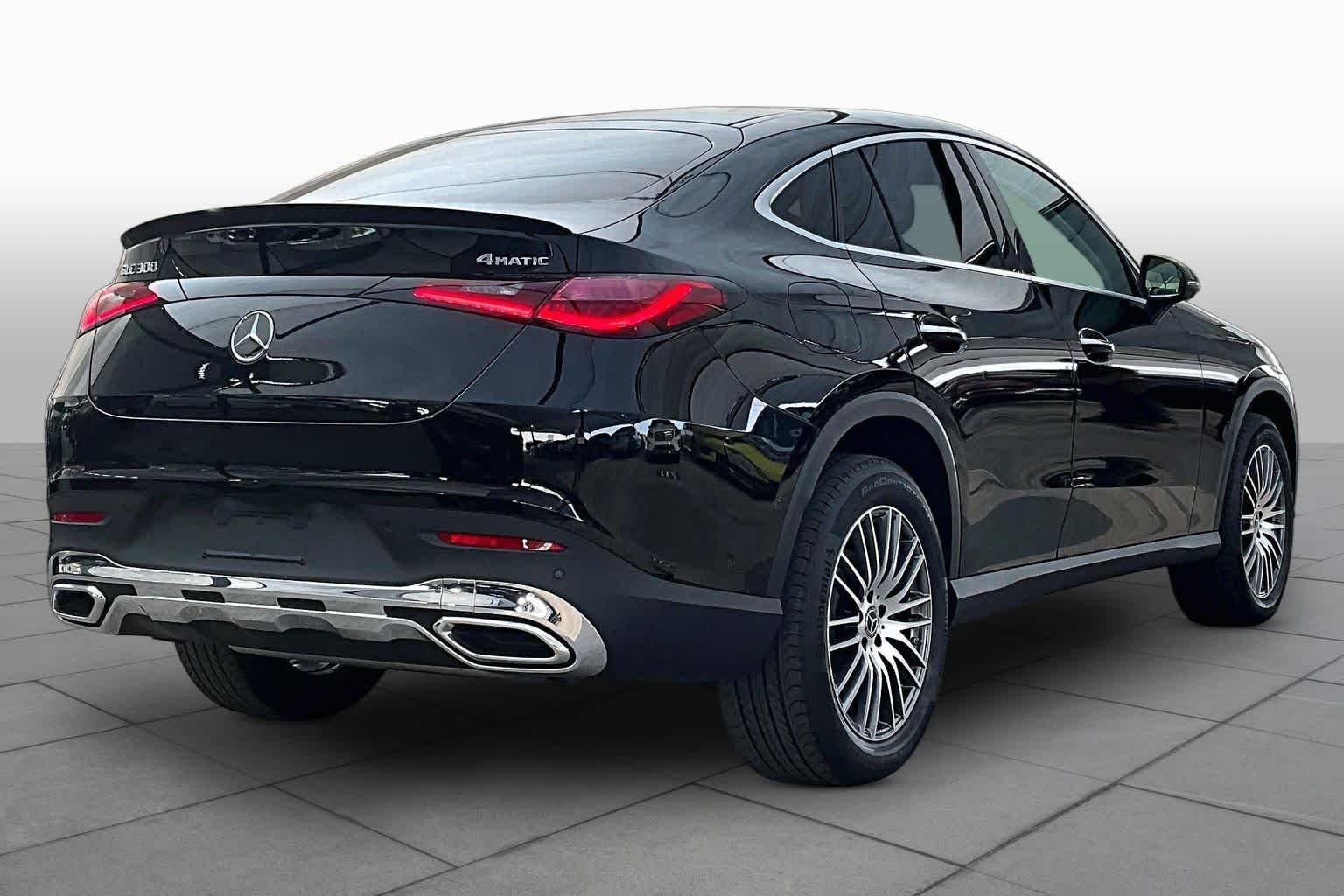 Used 2025 Black Mercedes-Benz GLC 300 image 13