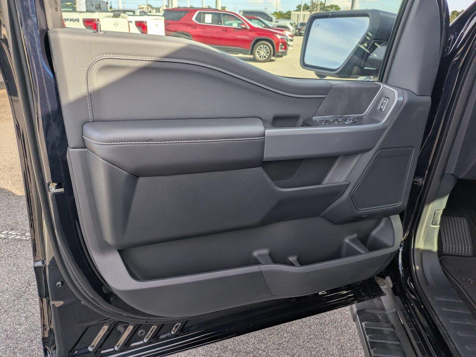 New 2026 Antimatter Blue Metallic Ford XLT image 10