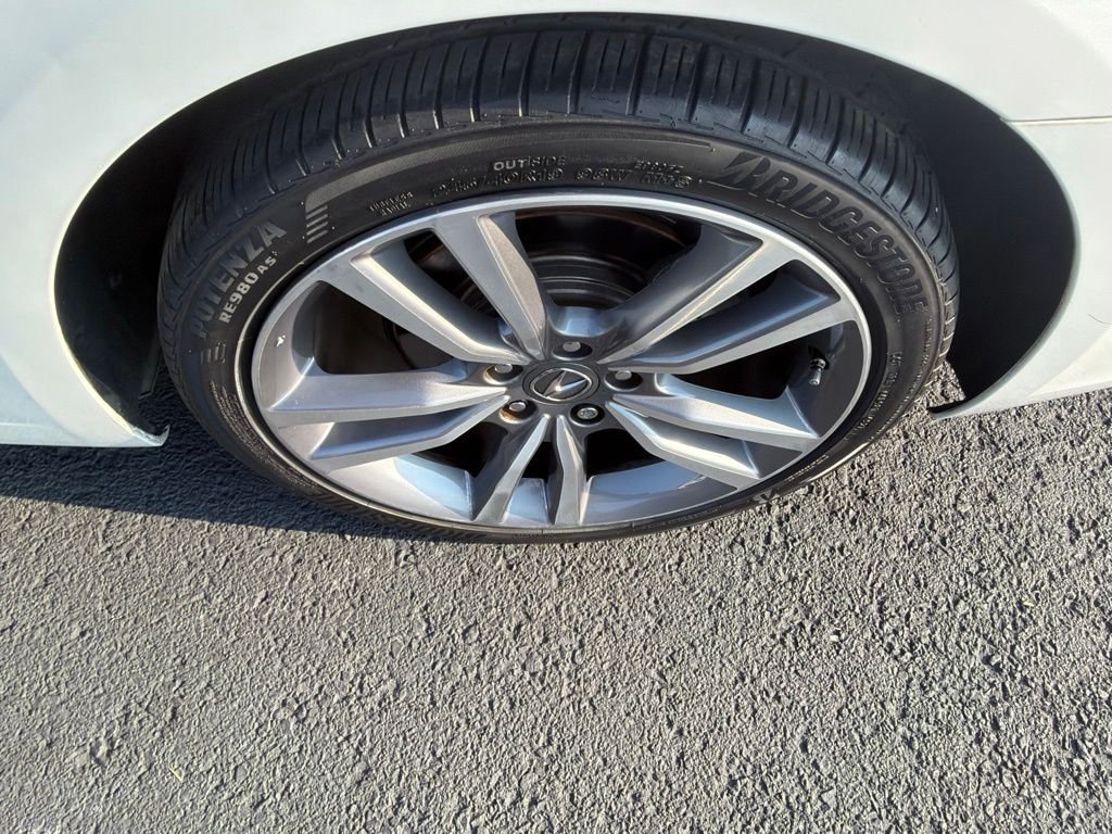 Used 2019 White Acura 3.5L Technology Pkg image 11