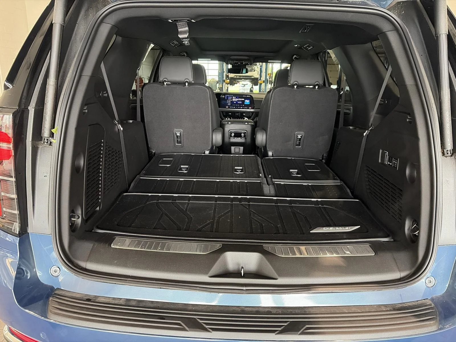 New 2026 Lakeshore Blue Metallic Chevrolet Premier image 9