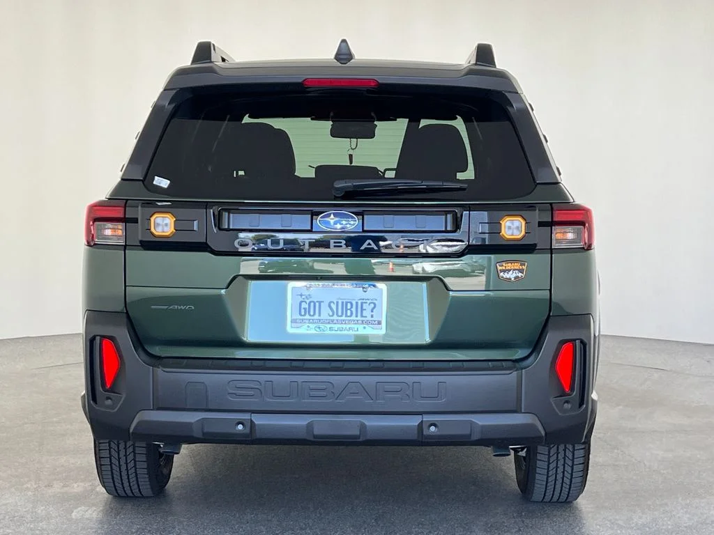 New 2026 DEEP EMERALD GREEN PEARL Subaru Wilderness image 5