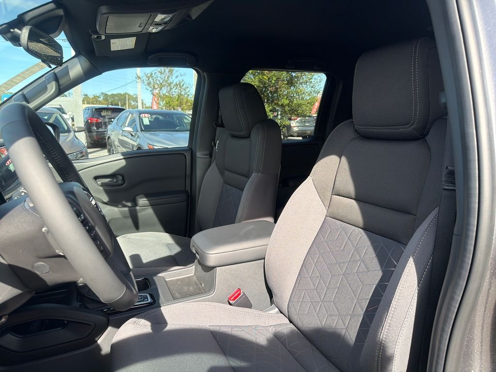 New 2026 Nissan Frontier SV 4D Crew Cab