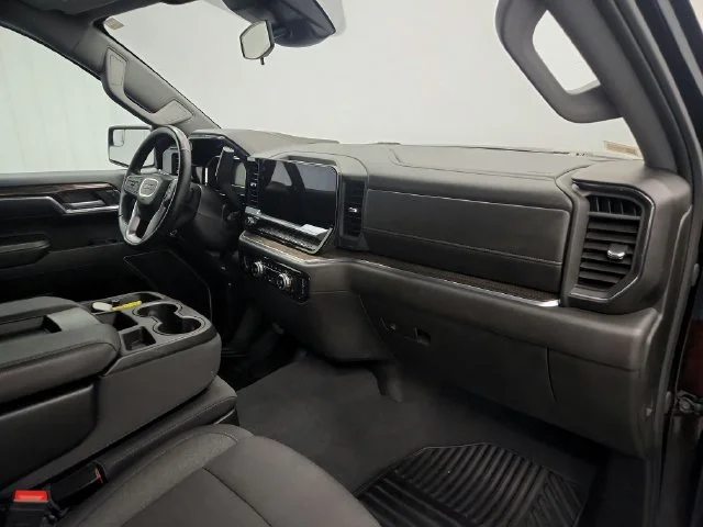 Used 2024 Onyx Black GMC Elevation image 27