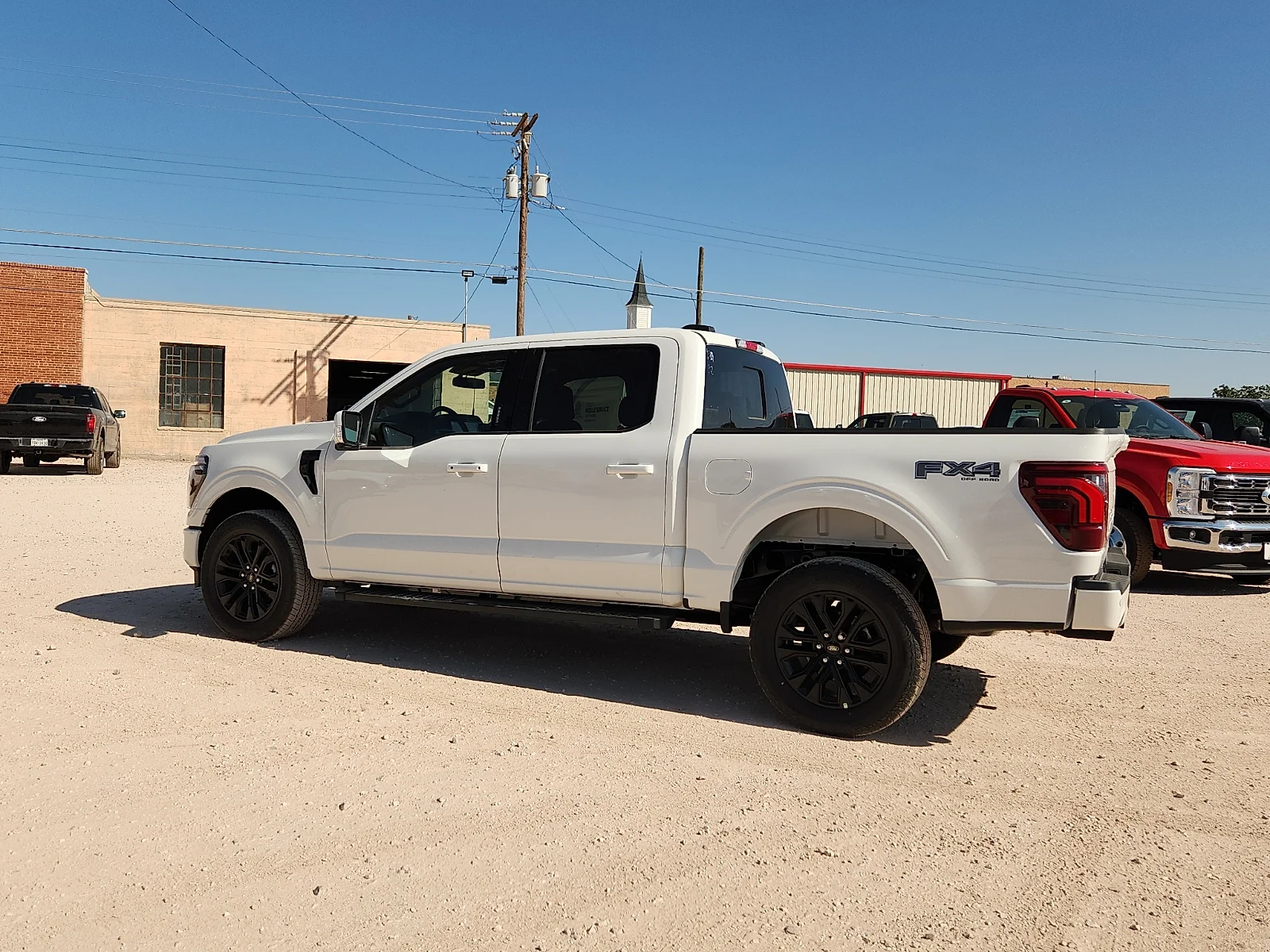 New 2026 Star White Metallic Tri-Coat Ford Lariat image 4