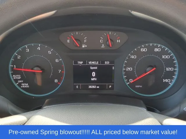 Used 2025 White Chevrolet LT image 28