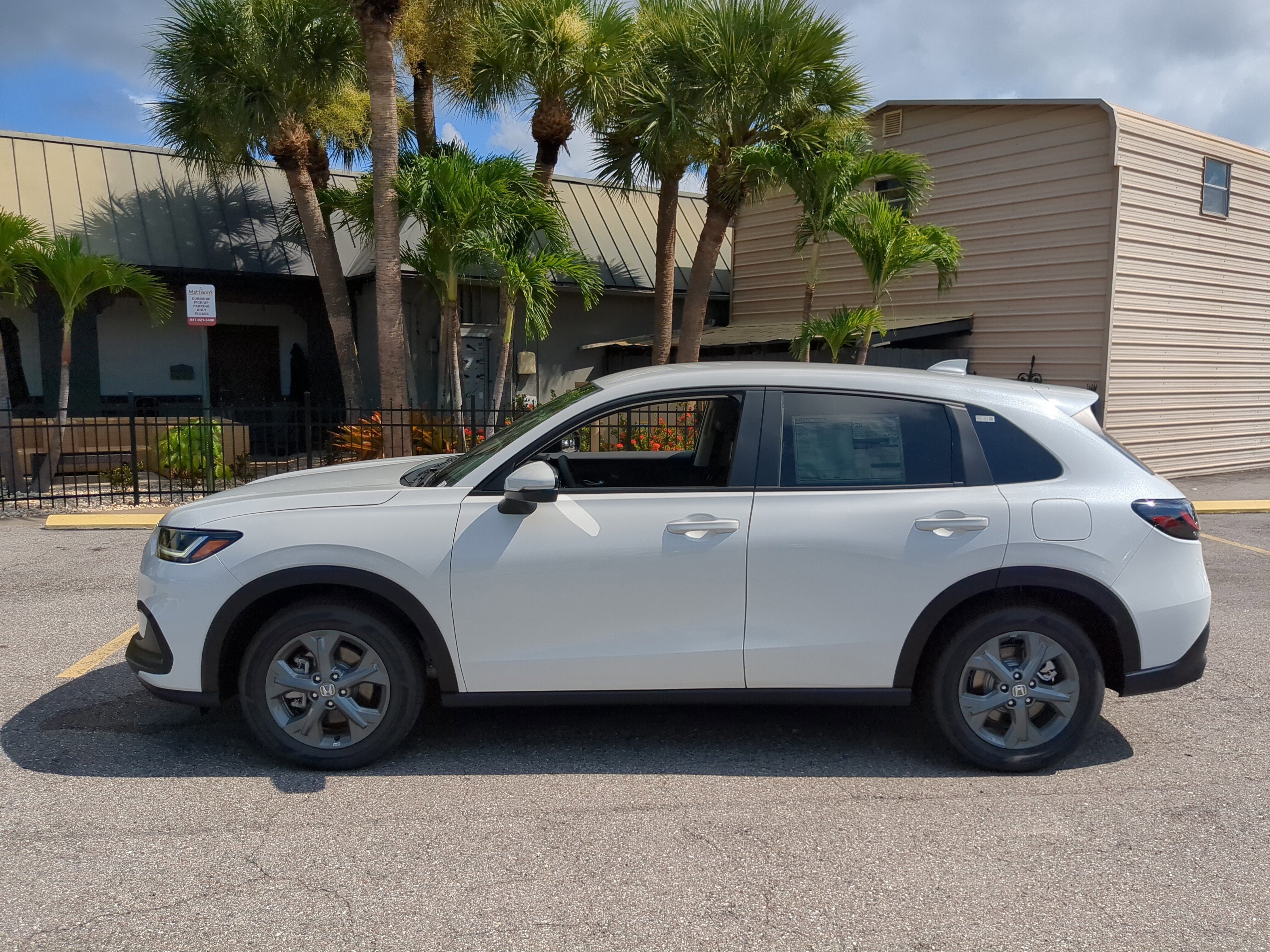 New 2026 Platinum White Pearl Honda LX image 9