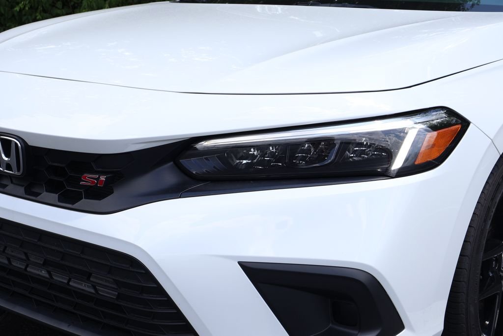 Used 2024 White Honda Base image 3