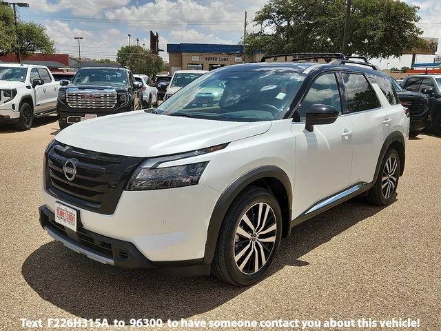 2025 Nissan Pathfinder Platinum