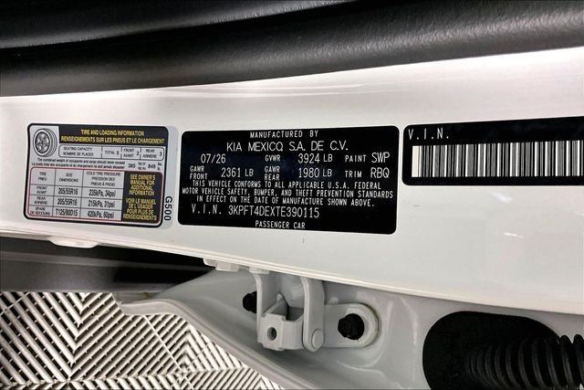 New 2026 Snow White Pearl Kia LXS image 9