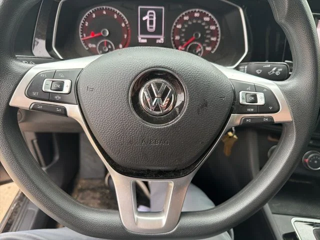 Used 2019 Black Volkswagen 1.4T S image 13