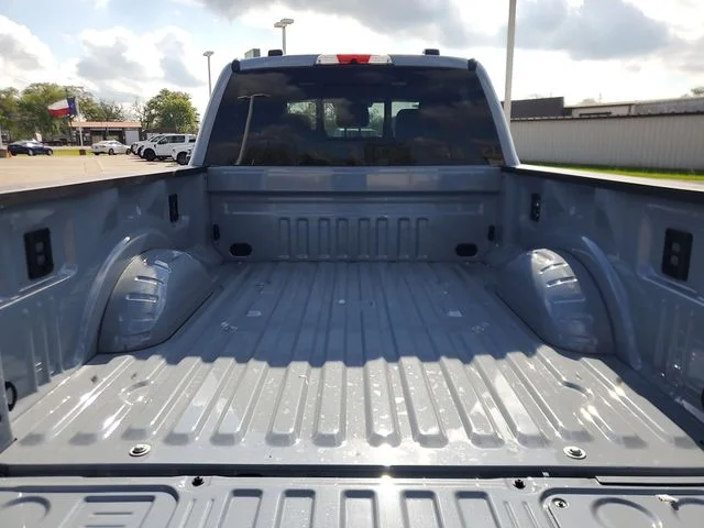 New 2026 Glacier Gray Metallic Tri-Coat Ford F-250® Lariat® image 7