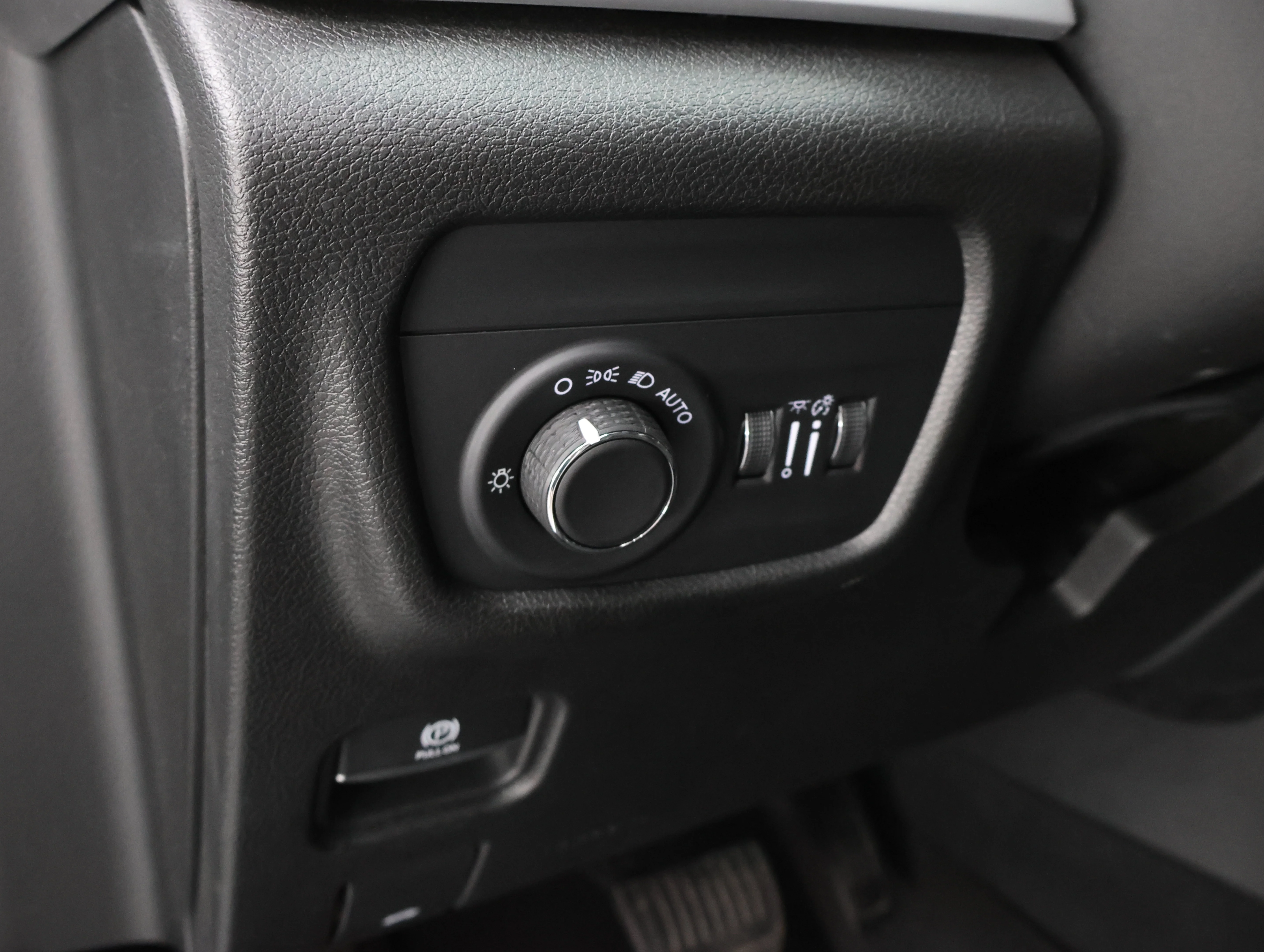Used 2023 Bright White Clearcoat Jeep Altitude X image 43