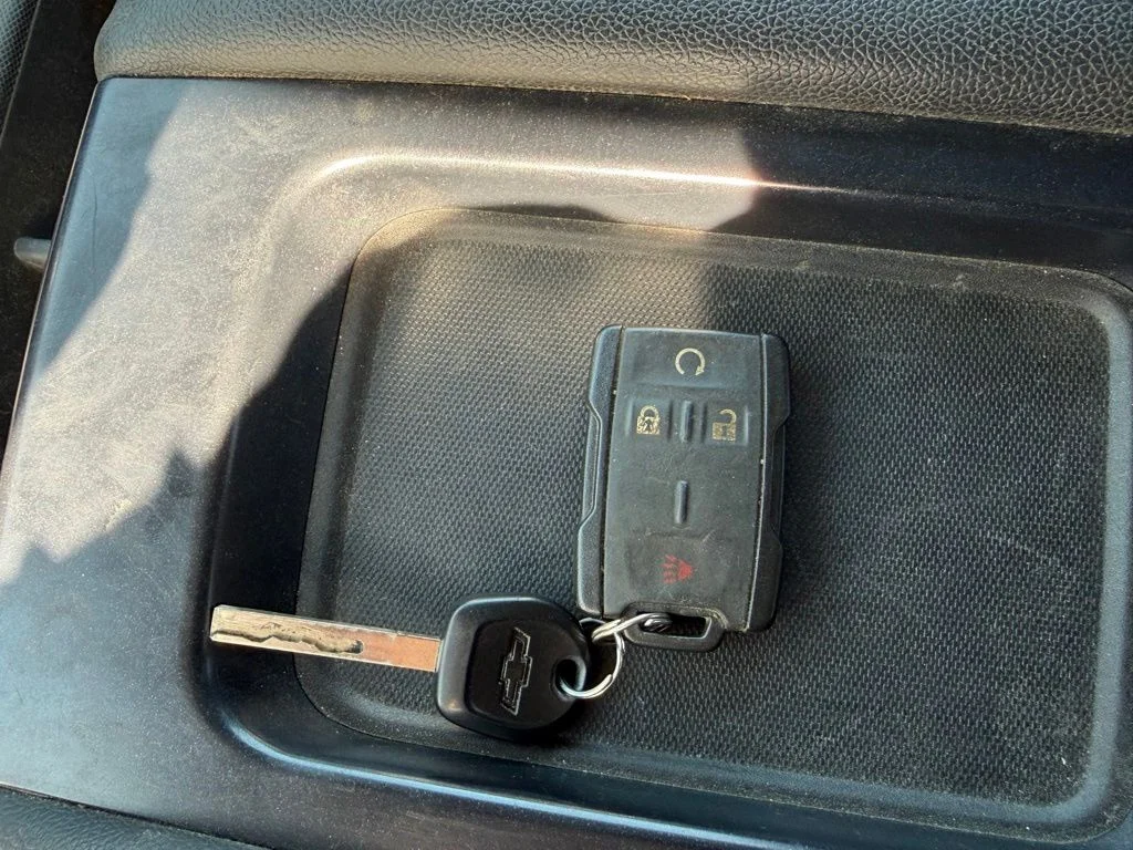 Used 2019 Silver Chevrolet LT image 11