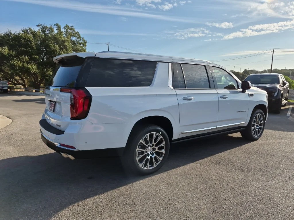New 2026 Glacier White Tricoat GMC Denali image 9