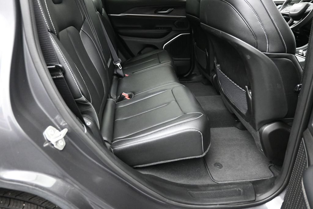 Used 2023 Gray Jeep Limited image 10