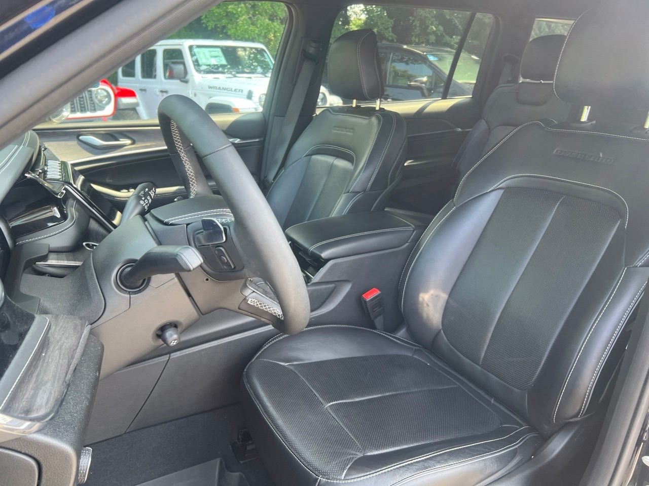 Used 2023 Black Jeep Overland image 22