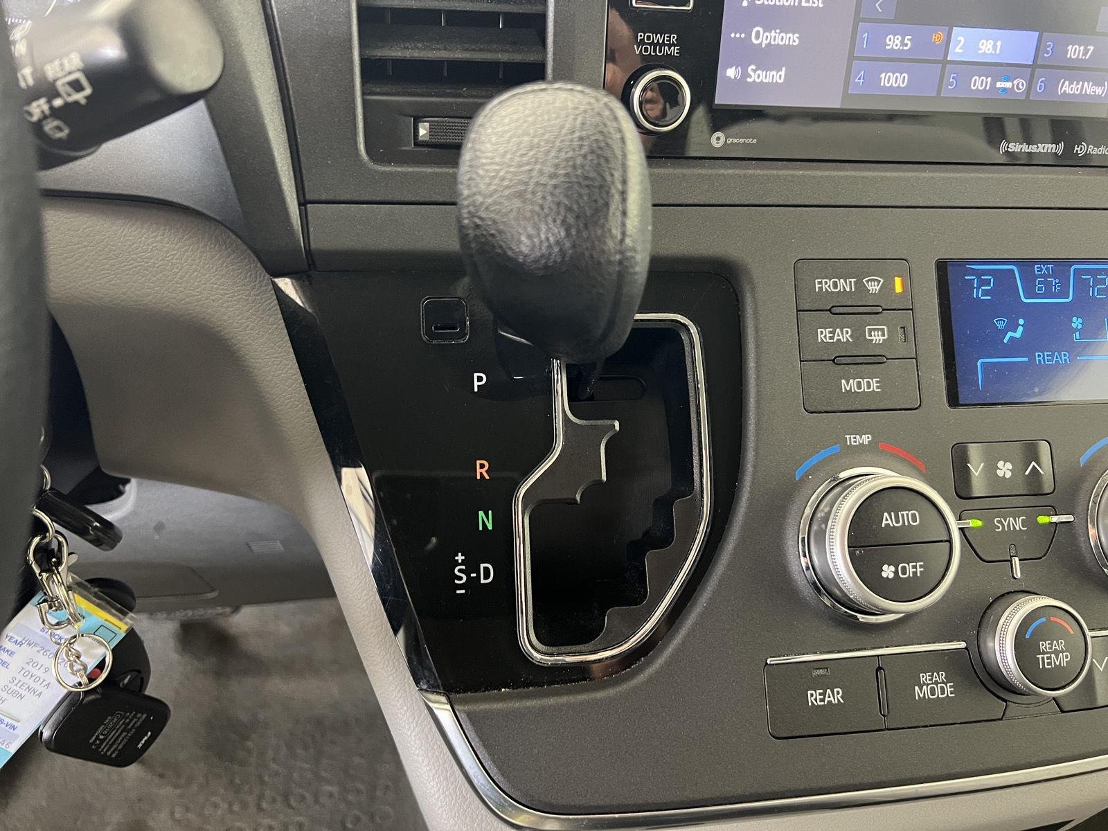 Used 2019 Super White Toyota LE 8-Passenger image 23