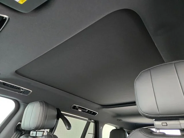 2026 Land Rover Range Rover SE - Photo 11