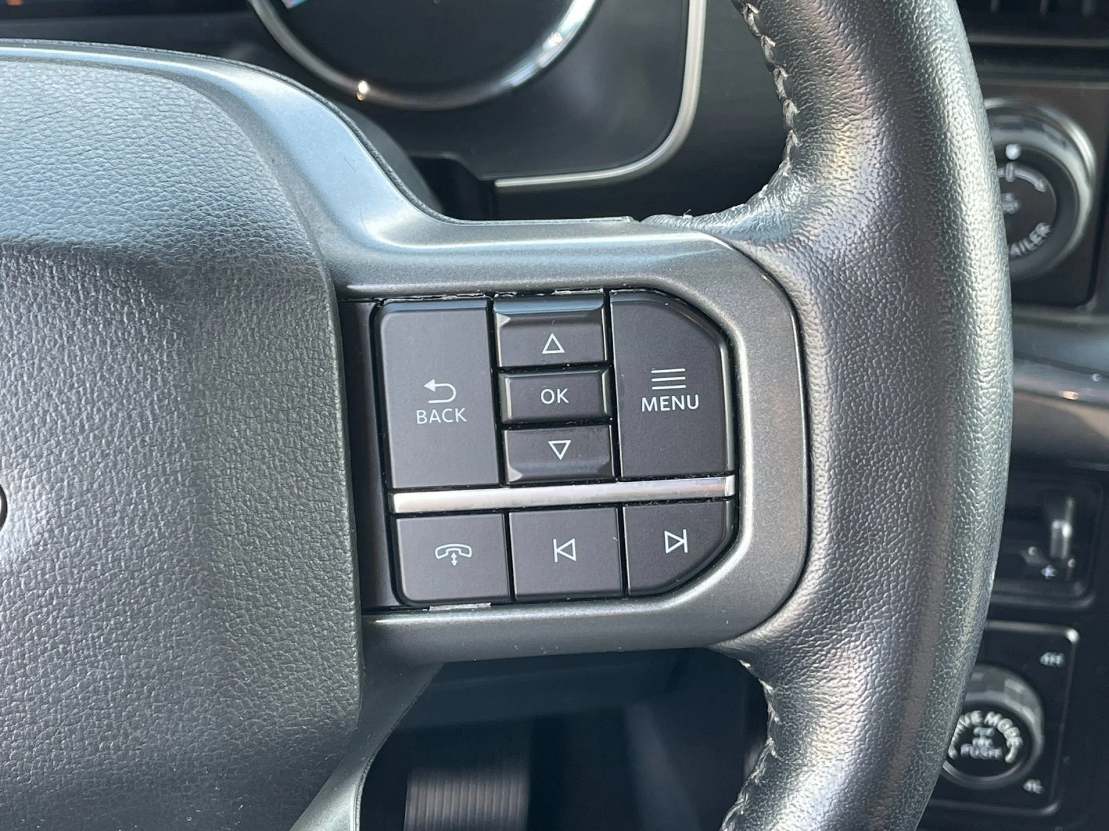 Used 2022 Gray Ford XLT image 27
