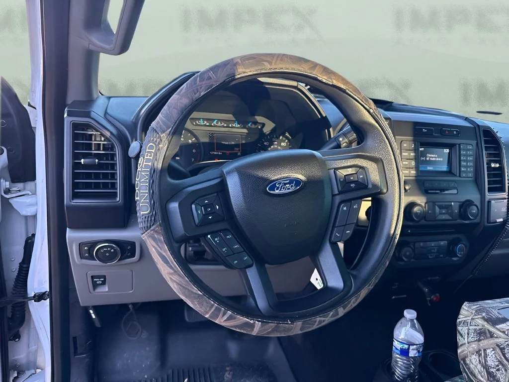Used 2017  Ford XL image 11