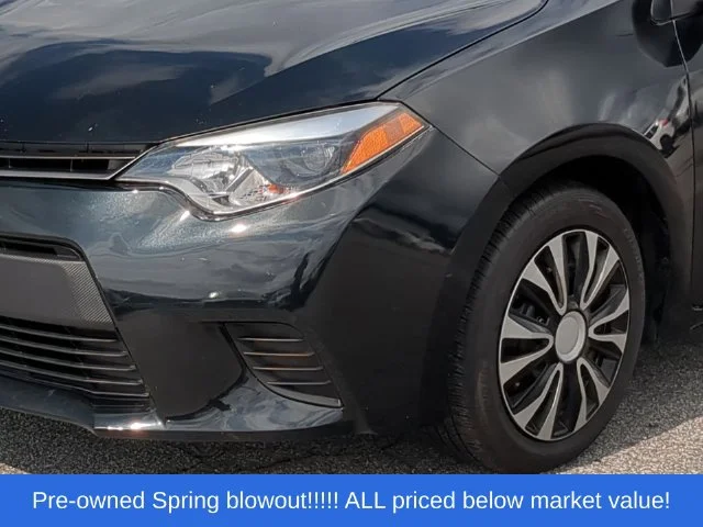 Used 2016 Black Toyota LE image 17